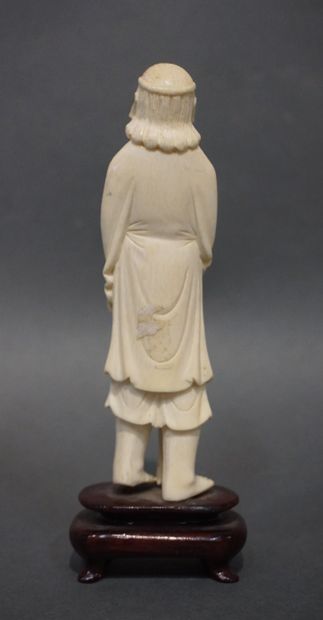 ASIE Figurine asiatique: "Homme au bâton et à la gourde". 13 cm