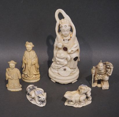 Six Asian statuettes or netsukes. From 3...