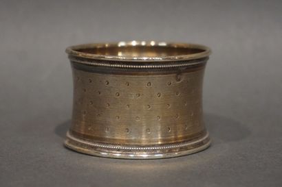 null Silver napkin ring. 33g