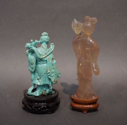 ASIE Deux statuettes asiatiques: "Kwanins". 12 cm et 9,5 cm