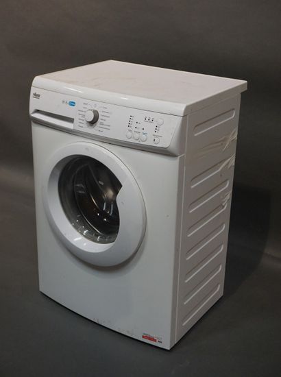 null Faure washing machine. 84x60x55 cm