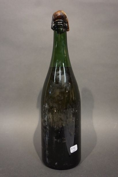  1 bouteille CHAMPAGNE "Crémant de Cramant", Mumm (très ancienne bouteille des années...