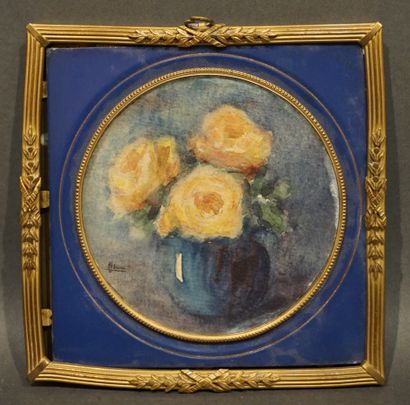 null "Vase aux trois roses", aquarelle ronde, sbg, dans un cadre en bronze. 9,5 ...