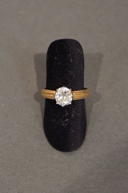 Bague Yellow gold and platinum ring set with an old cut diamond (chips)