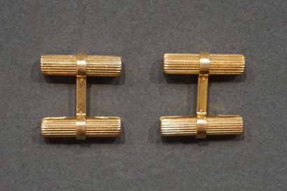 BOUTONS DE MANCHETTE pair of gold cufflinks with double fluted cylinders (10grs)