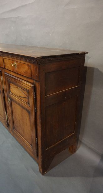 null Mahogany sideboard with three doors and three drawers. Directoire style. 108x181x51...