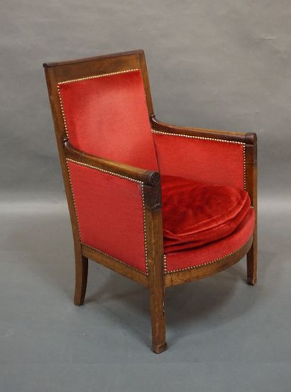 BERGÈRES Pair of bergères in natural wood with red velvet upholstery. 19th century....