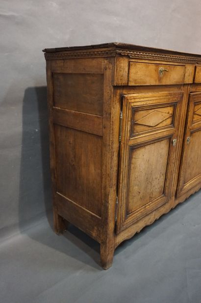 null Mahogany sideboard with three doors and three drawers. Directoire style. 108x181x51...
