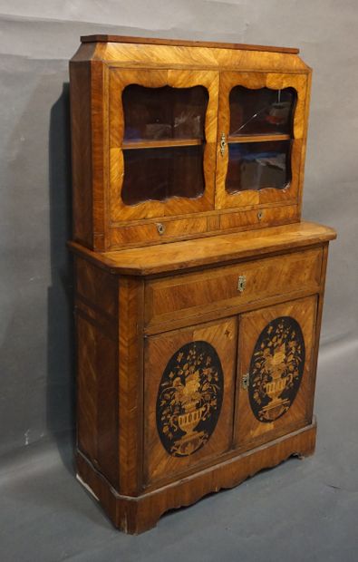null Small sideboard with two bodies in veneer and marquetry of bouquets. Two glass...