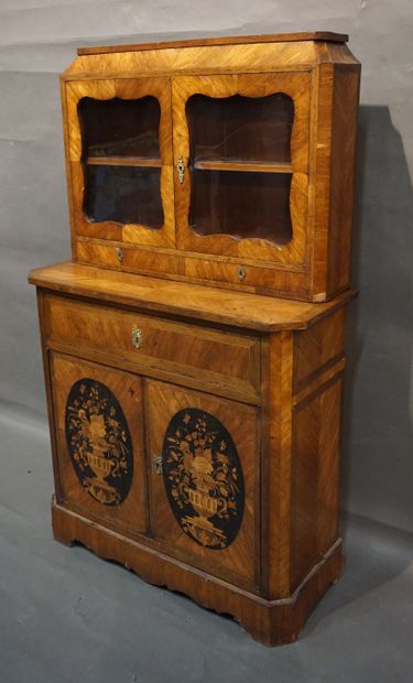 null Small sideboard with two bodies in veneer and marquetry of bouquets. Two glass...