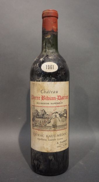 null Une bouteille de vin Château Bibian-Darriet 1961 Listrac Haut Médoc (légérement...