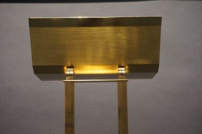 null Lampadaire halogène en métal doré. Italie. 186 cm