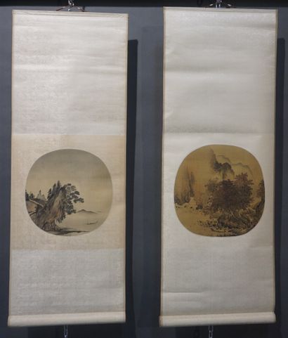 null Two Asian scrolls with landscape decoration. 90 cm