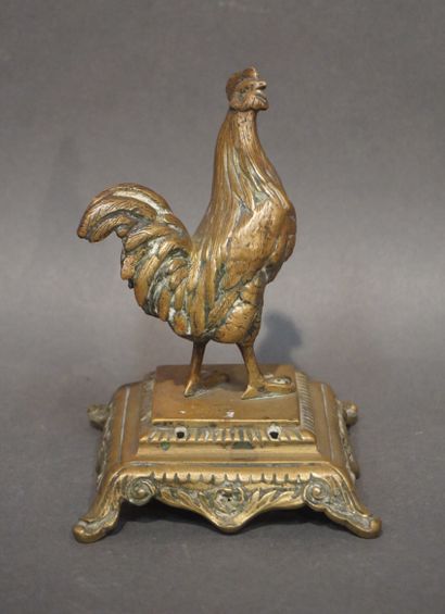 null Bronze rooster on a base. 13,5 cm
