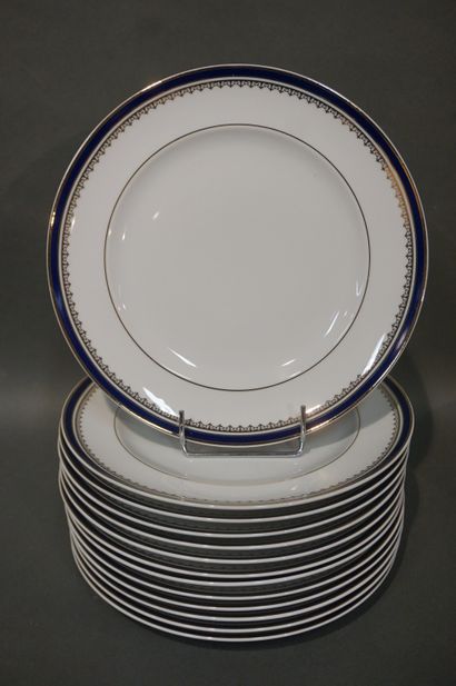 null 
White porcelain service with blue and golden marli Decorarte St. Bavaria Versailles...