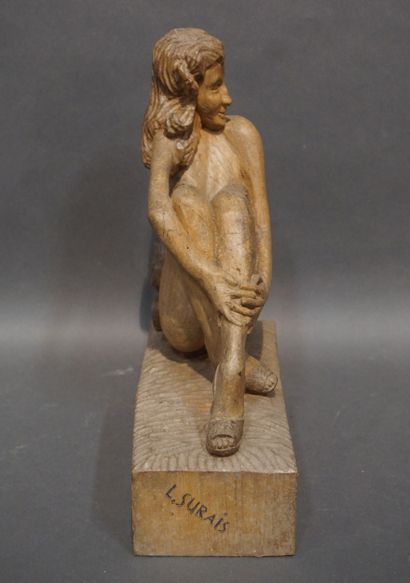 null Statuette en bois sculpté: "Mara Corday". 37 cm
