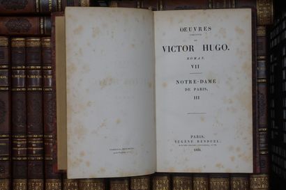 null Manette de livres reliés XIXe, Victor Hugo: "Œuvres" 21 vol. Paris, Eugène Renduel...
