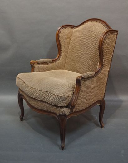 null Louis XV style natural wood molded and brown velvet upholstery. 104x75x75 c...