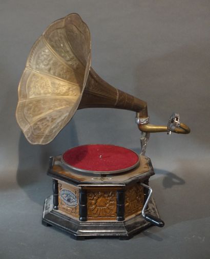 null Gramophone Sound Master (en l'état). 65x50x50 cm