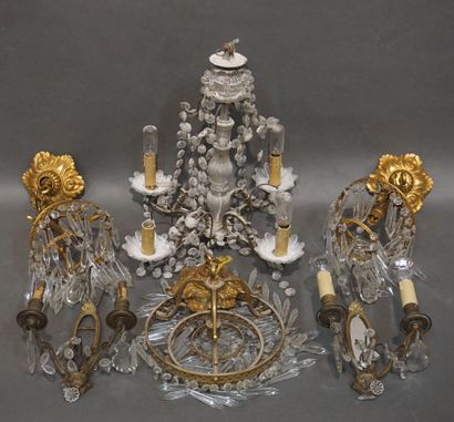 null Manette de lustre en verre et métal à pendeloques à quatre bras de lumière (40...