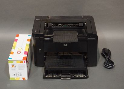HP Imprimante HP Laser Jet P1606dn, avec cartouche, professional quality. 25x39x40...
