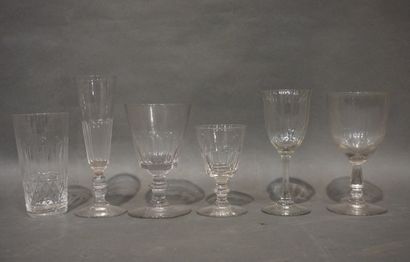 null Two handles of glassware and crystal, glasses, carafe and flutes of which parts...