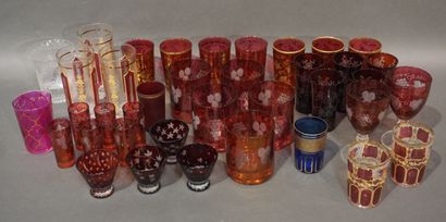 null Handle of glassware and crystalware, mainly red, in the Bohemian taste or decorated...
