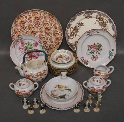 null Manette de faïences et porcelaines, plats, assiettes, coupelle, service à thé,...