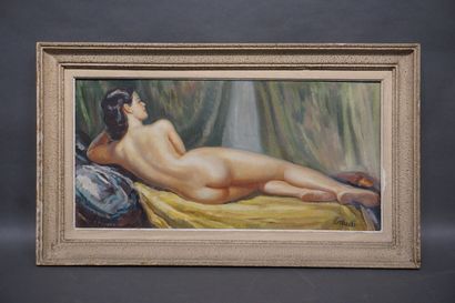 MARCKI "Femme nue allongée", huile sur toile, sbd (restauration). 40x80 cm