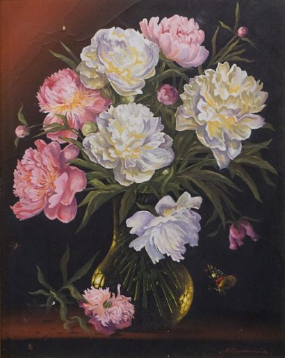 Ludmila GORUNOVA Ecole russe: "Bouquet de pivoines et papillon", huile sur toile,...