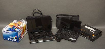 Deux ordinateurs portables (HP et Packard...