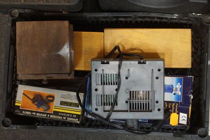 null Lot of miscellaneous tools (as is), leaf vac, tool boxes, battery charger, compressor...