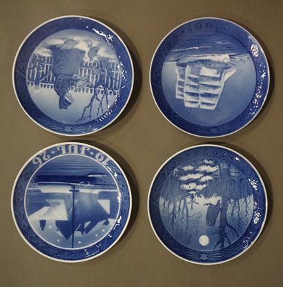 null Four small Danish porcelain plates, Royal Copenhagen. 18 cm