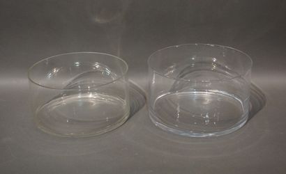 null Two crystal planters. 17.5x30 cm and 15x29.5 cm