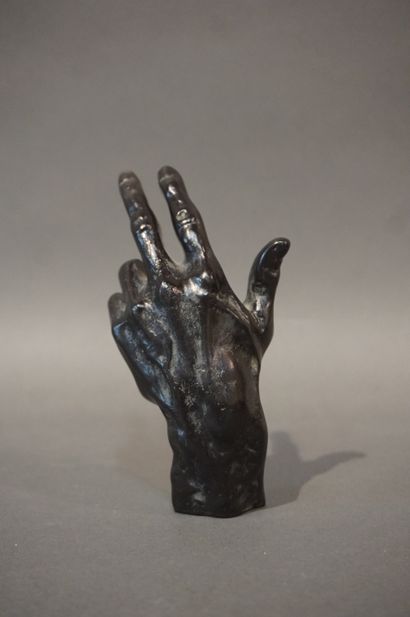 null Resin reproduction from the Louvre: "Main", after Rodin. 13 cm