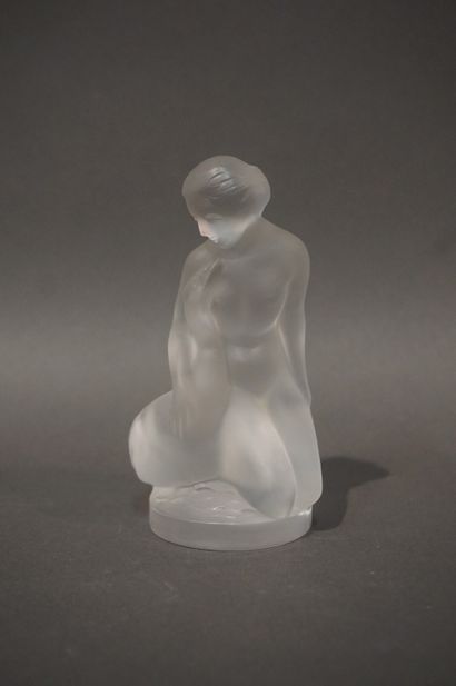 Lalique France Crystal statuette: "Leda and the swan". 11 cm