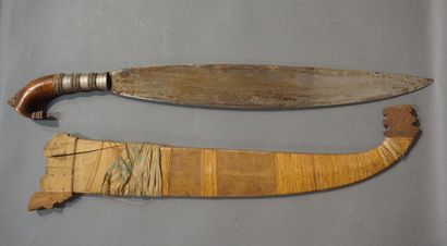 null Coutelas asiatique à manche en bois et fourreau en bois tressé. 61,5 cm