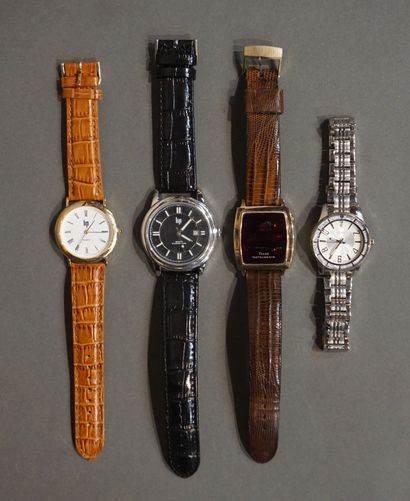null Quatre montres bracelet en métal ou cuir, de marques Lip (2), Liora et Texas...