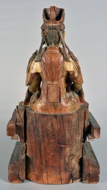 null CHINE- XIXe siècle, dans le style Ming

Statuette de Guanyin en bois laqué polychrome,...