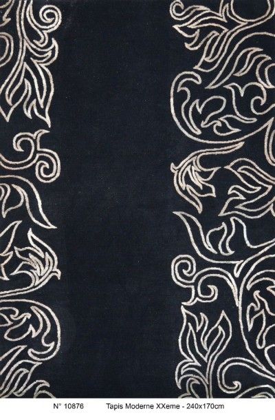 null Tapis moderne contemporain en laine et soie noir, XXème siècle

composé de motifs...