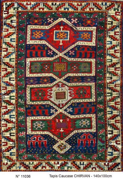 null Original et ancien CHIRVAN, fin 19ème siècle (Caucase)

A 4 médaillons géométriques...