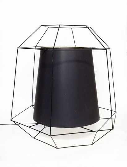 null Laurent MASSALOUX (né en 1968).

Prototype de la lampe "Megalight" - 2005.

Structure...