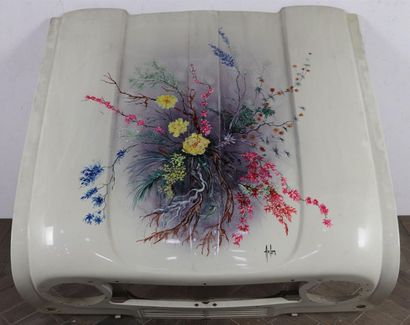 null ASLAN (1930-2014).

Capot de RENAULT 4L peint d'un "éclatement de fleurs" pour...