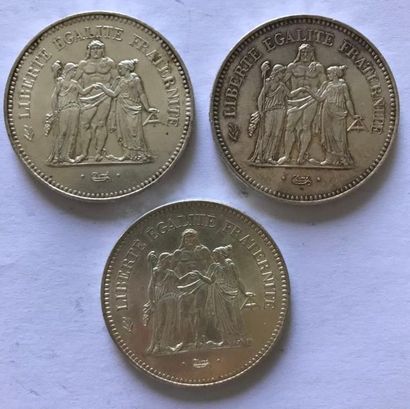 null FRANCE : 3 pièces de 50 frs argent Hercule 1975,1978 et 1979.

89,88 gramme...