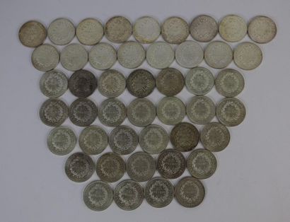 null Ensemble de 46 pièces de 50 francs argent Hercule, des années 1970.

1380,40...