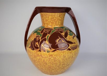 null Georges TRIBOUT (1884-1962) & MONTIÈRES. 

Grand vase, circa 1921.

Céramique...