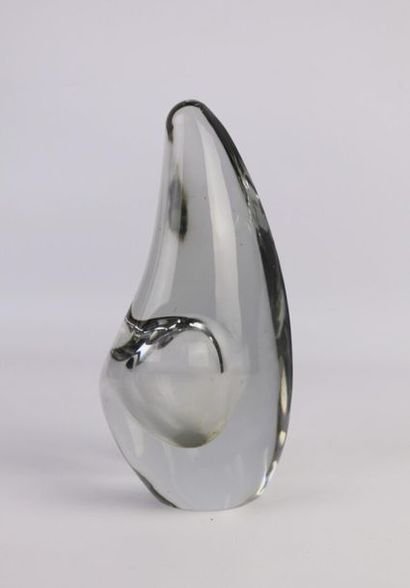 null Timo SARPANEVA (1926-2006).

Bird's head.

Sculpture en verre.

Signée au revers,...