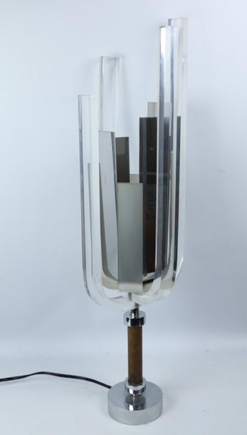 null Philippe JEAN (1931-1987)

Lampe à poser

Aluminium, altuglass et altuglass...
