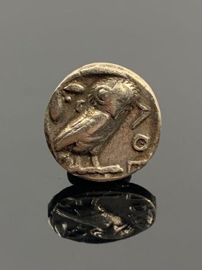 null Tétradrachme à la chouette, argent, Grèce antique.

16,19 grammes 