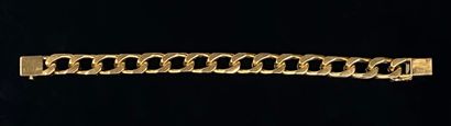 null Bracelet maille gourmette en or jaune.

L_20 cm.

47,90 grammes, 18K, 750°/...